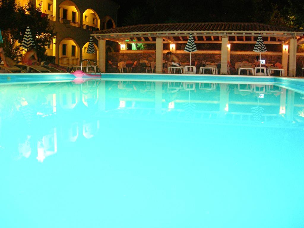 Villa Karmar Hotel Apartments Dassia  Exterior photo