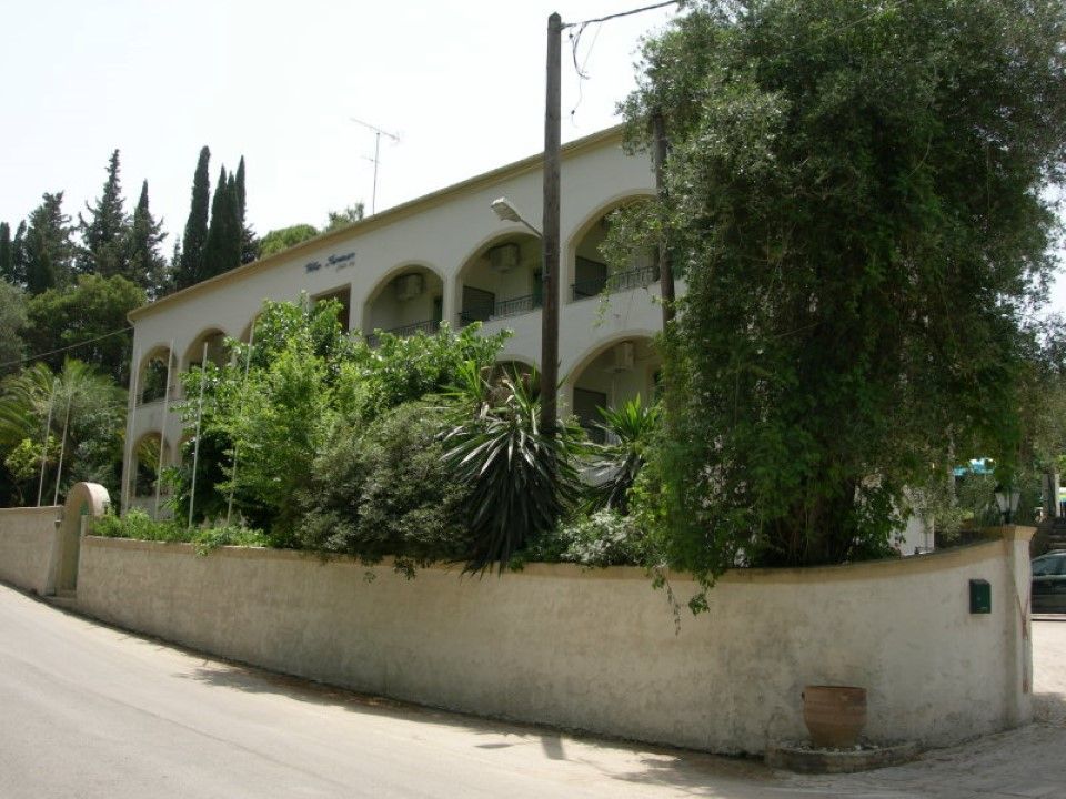 Villa Karmar Hotel Apartments Dassia  Exterior photo