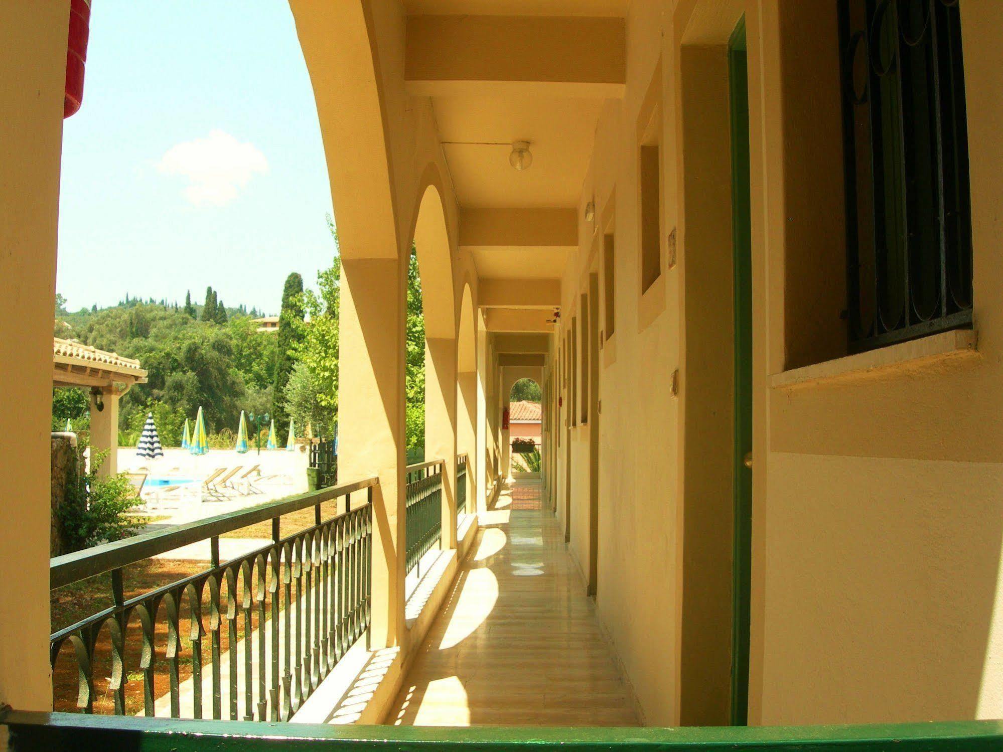 Villa Karmar Hotel Apartments Dassia  Exterior photo