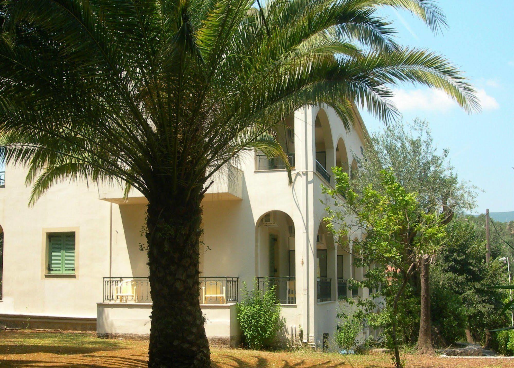 Villa Karmar Hotel Apartments Dassia  Exterior photo