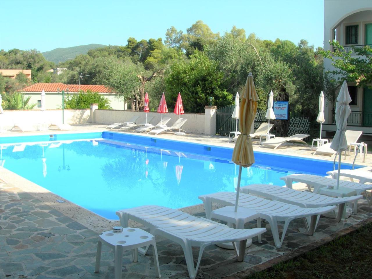 Villa Karmar Hotel Apartments Dassia  Exterior photo